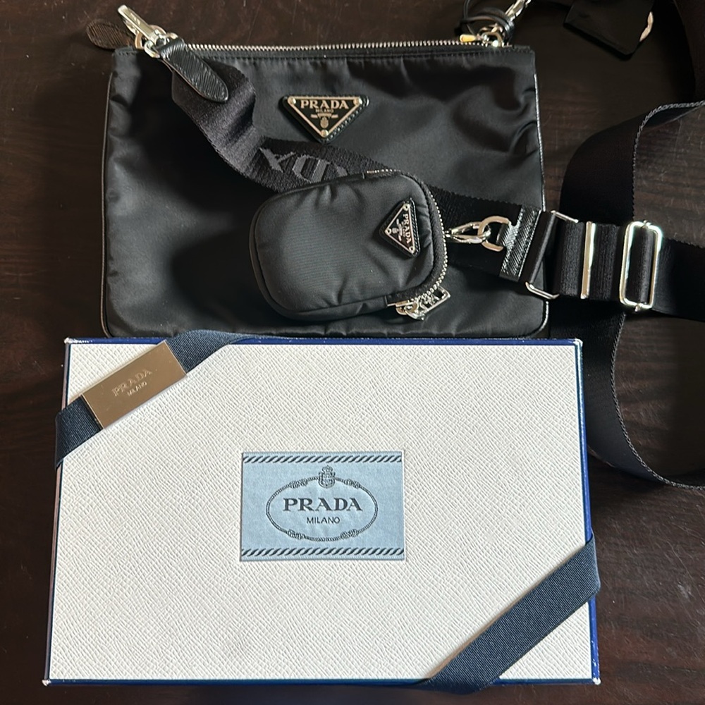 Prada Re-Edition 2000 Double Zip Crossbody